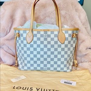 Louis Vuitton Neverfull PM